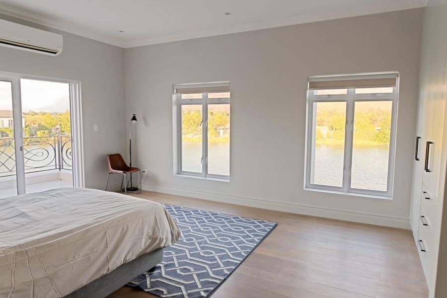 5 Bedroom Property for Sale in Val De Vie Estate Western Cape